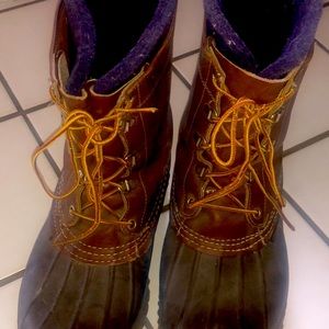 lL Bean Maine duck boots